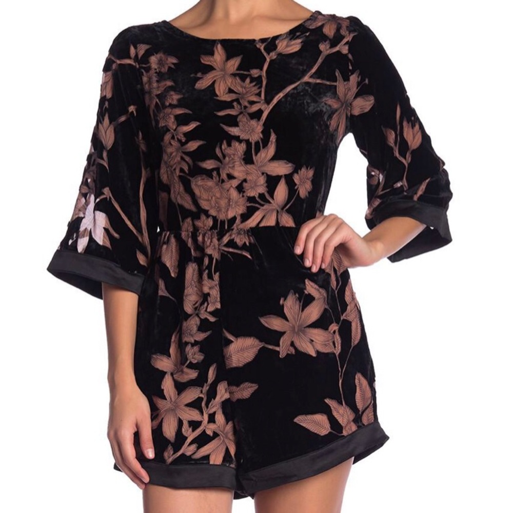 NWOT Line & Dots Black Claudette Floral Romper